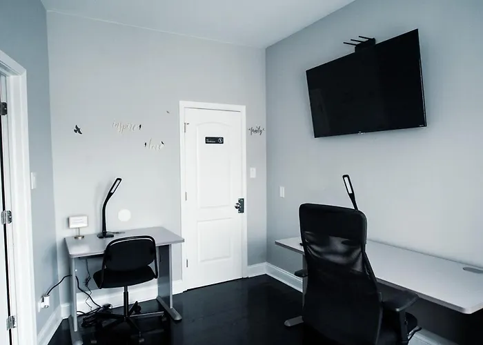 Apartamento 7 Star The Malia Oasis 3br 1 Half Bath Office Space Chicago