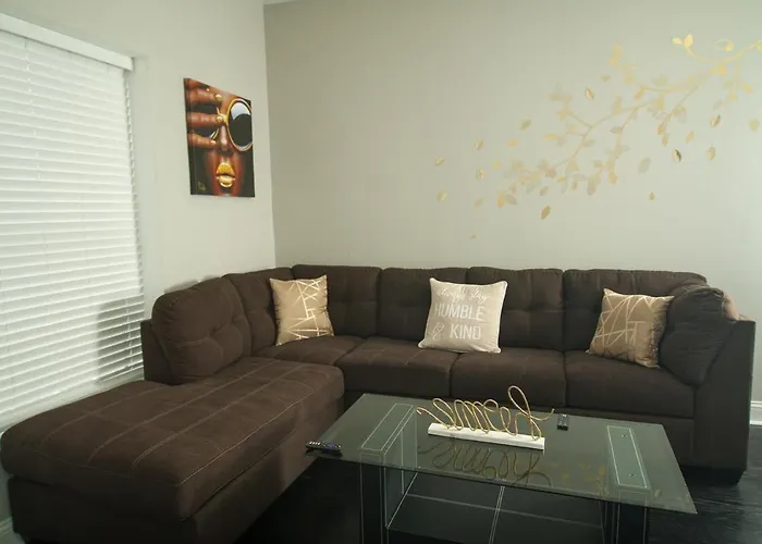 7 Star The Malia Oasis 3br 1 Half Bath Office Space Apartamento Chicago