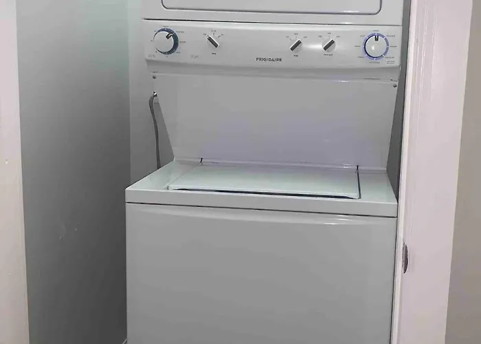 Apartamento 7 Star The Malia Oasis 3br 1 Half Bath Office Space Chicago